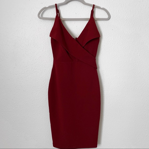Lulus Dresses & Skirts - Lulu’s Body Con Dress